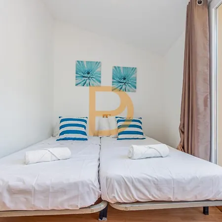 Apartamento Sun Village Con Vistas Al Golfo De Rosas Y A La Sierra Verdera Apartment *